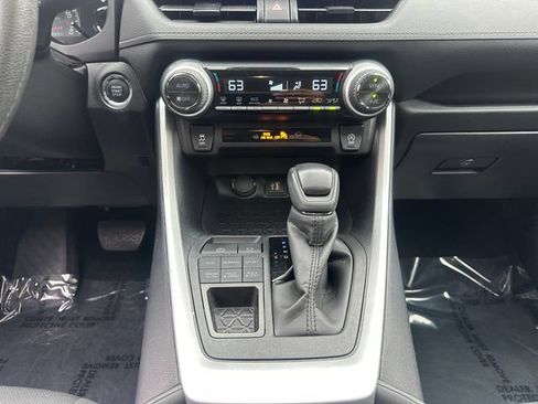 Used 2025 Toyota RAV4 XLE w/ Convenience Package AWD/4WD image 22