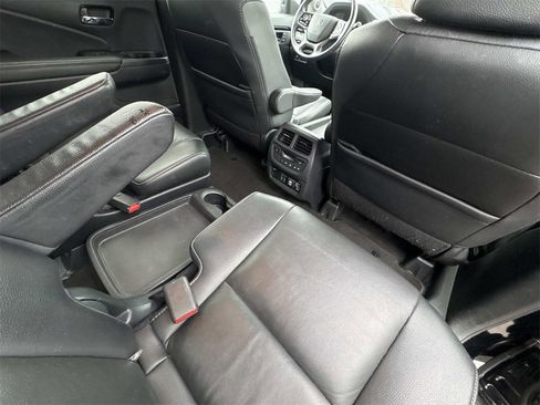 Used 2022 Honda Pilot Touring image 14