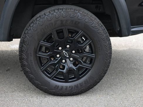 Used 2024 Chevrolet Colorado Trail Boss w/ Advanced Trailering Package AWD/4WD image 25