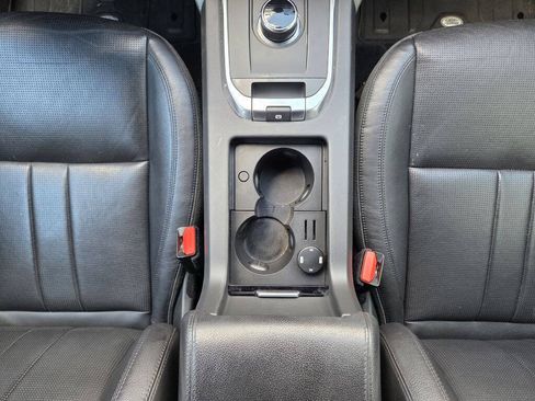 Used 2018 Land Rover Discovery Sport SE AWD/4WD image 30