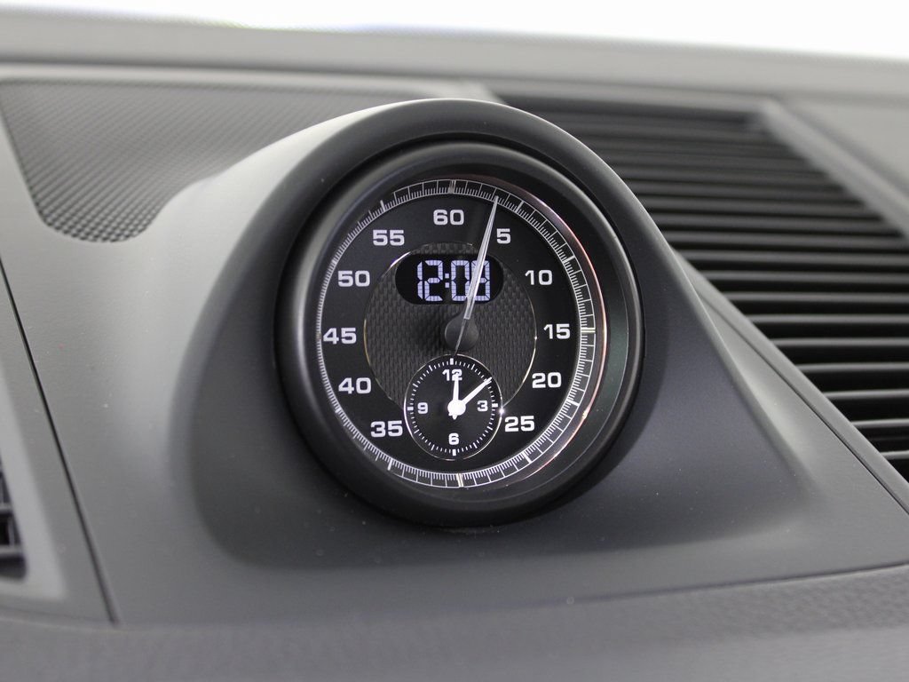 Certified 2026 Porsche Macan AWD/4WD image 24
