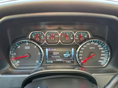 Used 2018 GMC Sierra 1500 SLE w/ SLE Value Package image 19