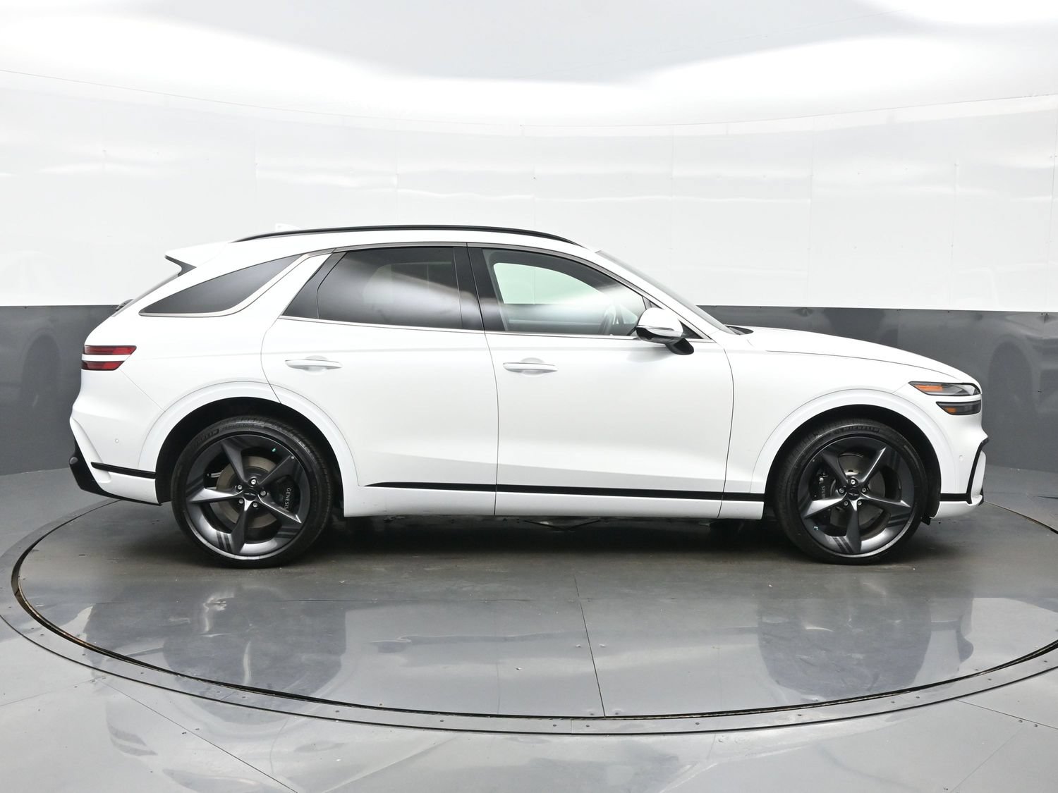 Used 2026 Genesis GV70 2.5T Sport Prestige AWD/4WD image 7