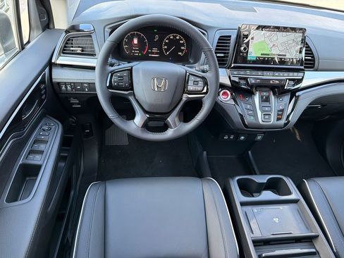 New 2026 Honda Odyssey Touring image 24