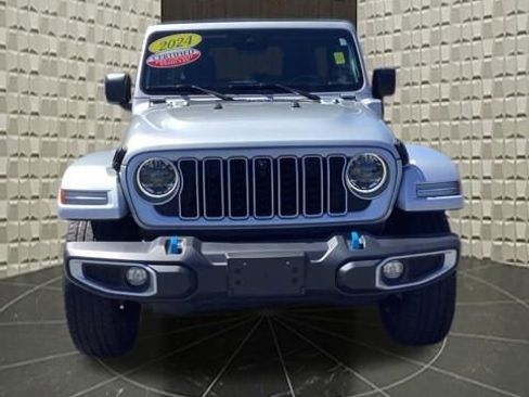Certified 2024 Jeep Wrangler Unlimited Sahara w/ Technology Group AWD/4WD image 12