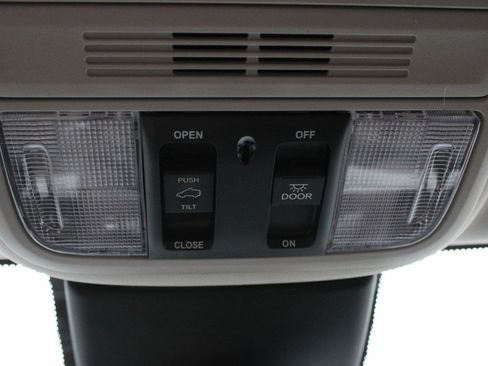 New 2026 Honda Odyssey Touring image 52