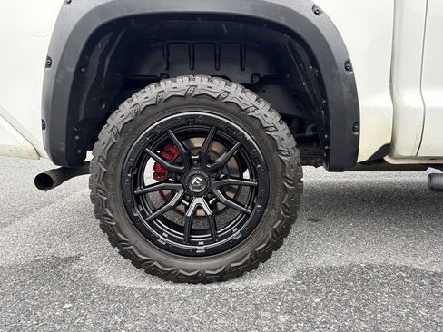 Used 2016 Toyota Tundra SR5 w/ TRD Off Road Package AWD/4WD image 30