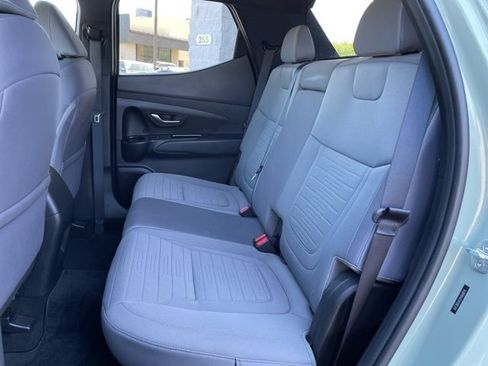 Used 2023 Hyundai Santa Cruz SEL AWD/4WD image 24