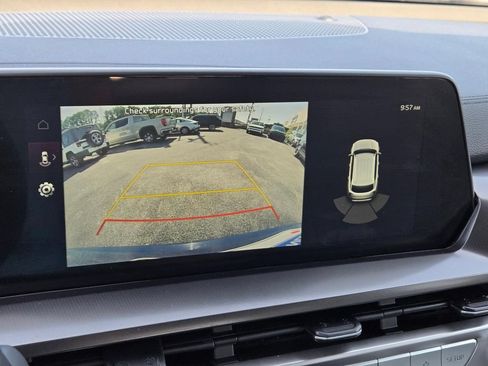 Used 2025 Kia Telluride S FWD image 27