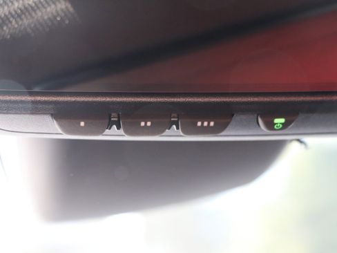 Used 2023 Toyota Highlander XSE image 25