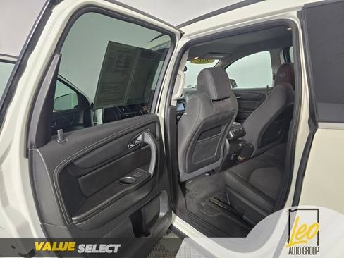 Used 2015 Chevrolet Traverse LT FWD image 17