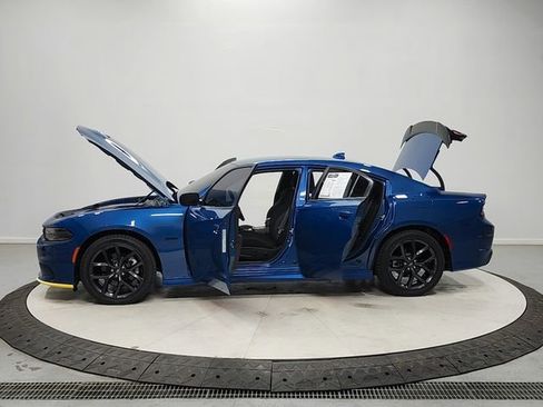 Used 2023 Dodge Charger R/T w/ Blacktop Package RWD image 12