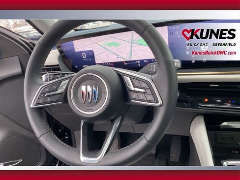 New 2025 Buick Envision Avenir image 19