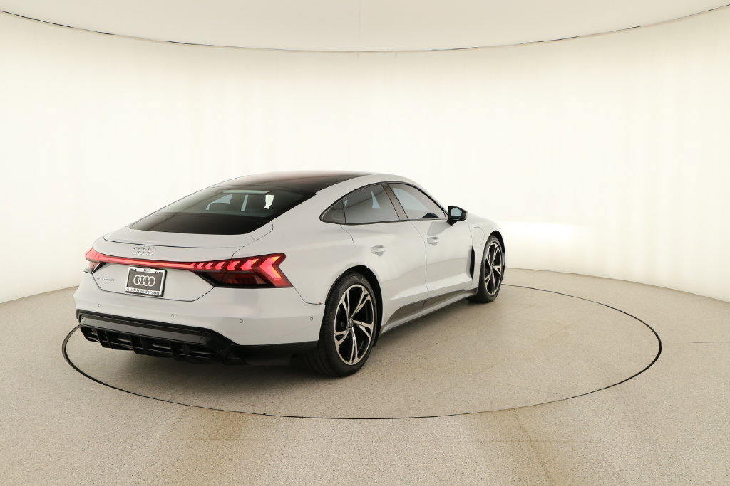 Used 2022 Audi e-tron GT Prestige AWD/4WD image 6