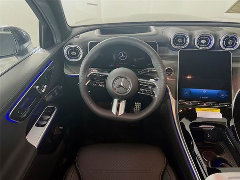 New 2026 Mercedes-Benz GLC 300 4MATIC image 23
