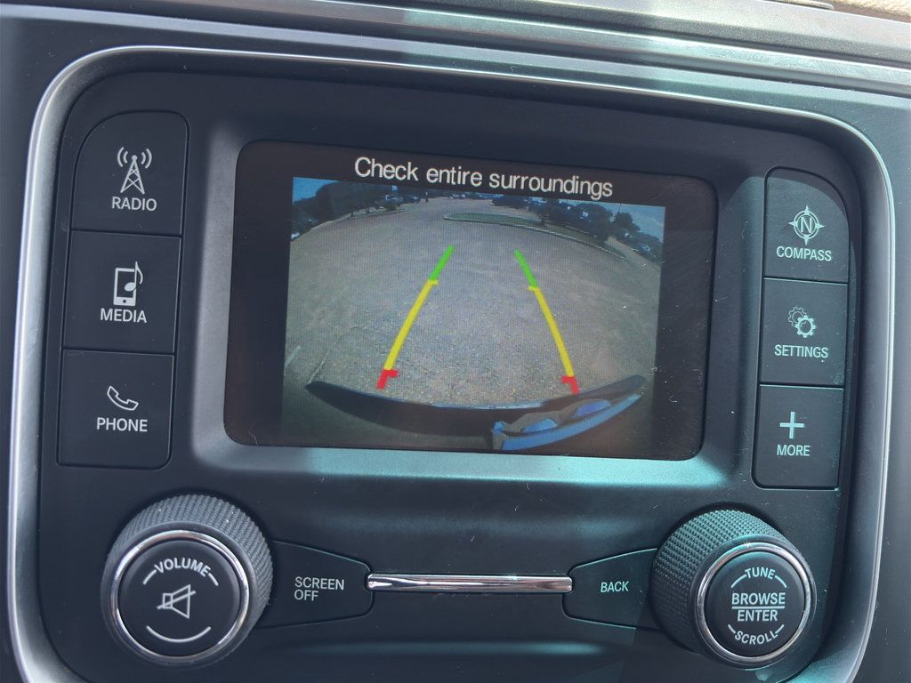 Used 2020 RAM 1500 Classic SLT AWD/4WD image 17