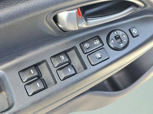 Used 2012 Kia Rio SX FWD image 28