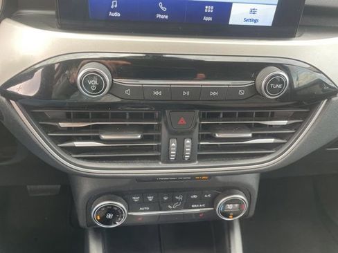 Used 2020 Ford Escape SE FWD image 39
