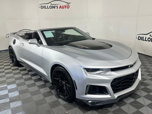 Used 2018 Chevrolet Camaro ZL1 RWD image 9