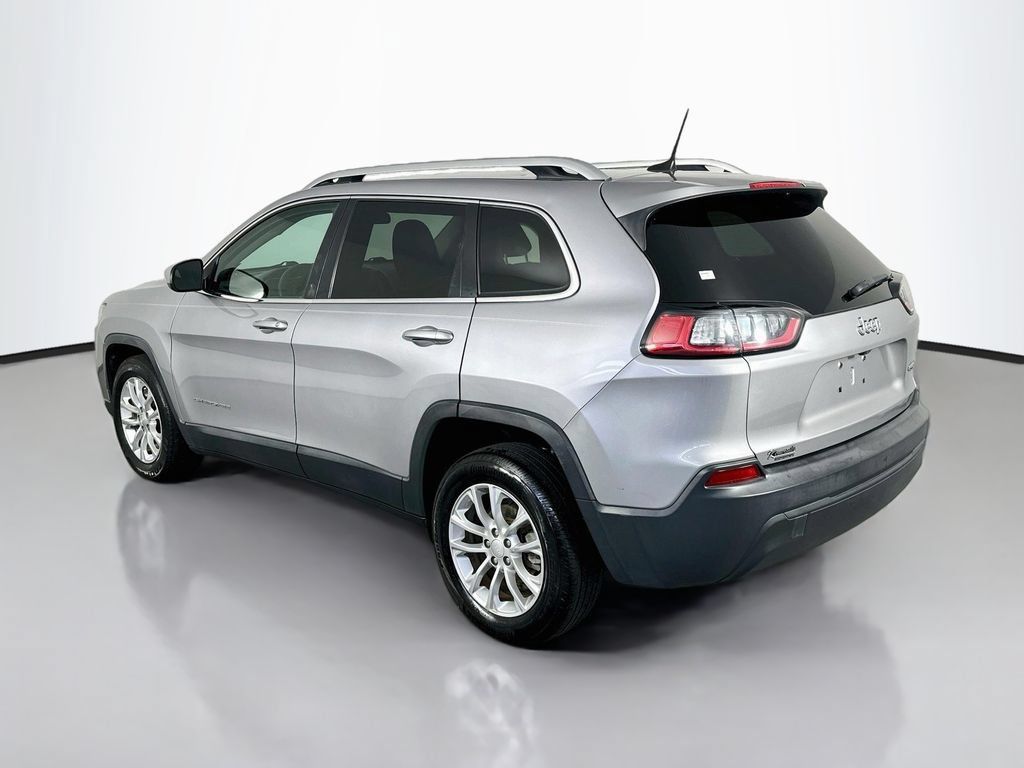 Used 2019 Jeep Cherokee Latitude w/ Popular Appearance Group FWD image 5