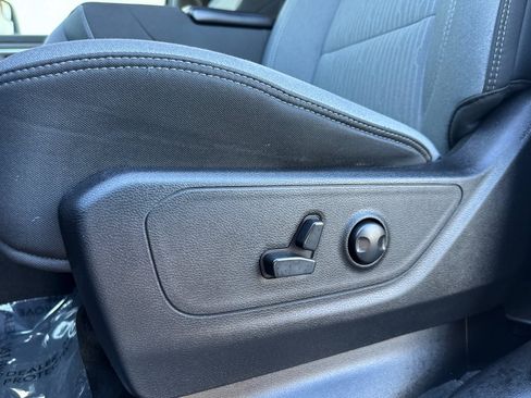 Used 2022 RAM 1500 Big Horn AWD/4WD image 15