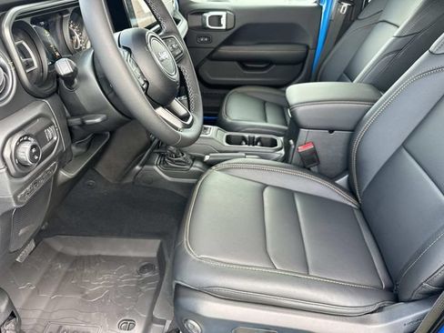 New 2026 Jeep Gladiator Sport AWD/4WD image 20