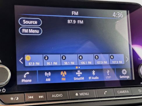 Used 2025 Nissan Altima 2.5 SV FWD image 21