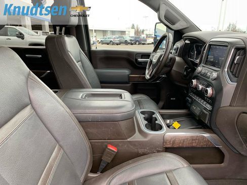 Used 2021 GMC Sierra 3500 Denali w/ Denali Ultimate Package image 13