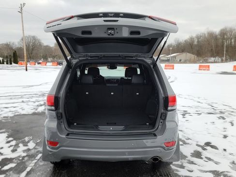 Used 2020 Jeep Grand Cherokee Altitude image 11