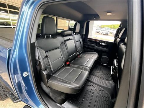 Used 2024 GMC Sierra 2500 Denali w/ Denali Reserve Package AWD/4WD image 28