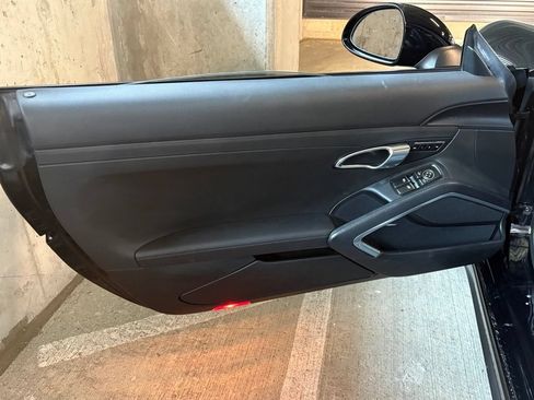 Used 2016 Porsche 911 Targa 4S AWD/4WD image 16
