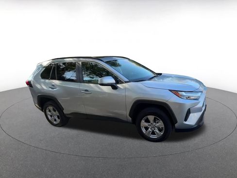 Used 2025 Toyota RAV4 XLE image 2