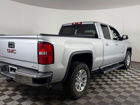 Used 2018 GMC Sierra 1500 SLE w/ SLE Value Package AWD/4WD image 9