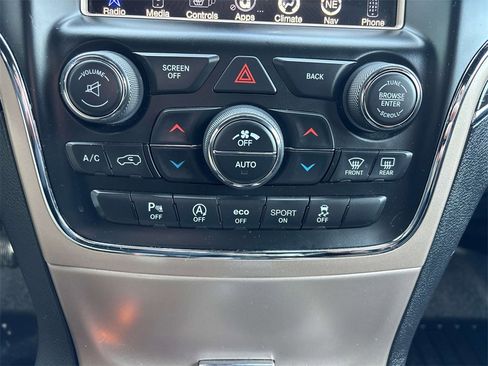 Used 2017 Jeep Grand Cherokee Limited image 24