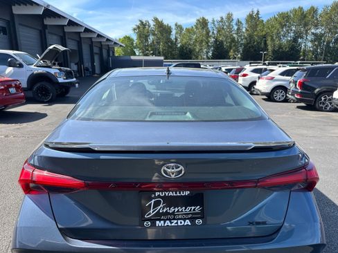 Used 2021 Toyota Avalon XSE FWD image 26