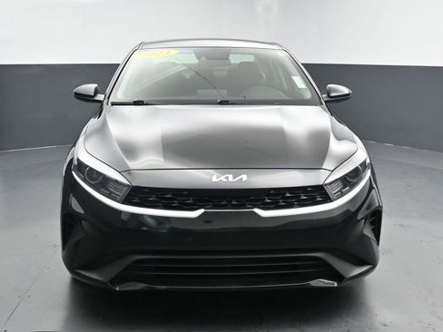 Used 2023 Kia Forte LXS FWD image 3