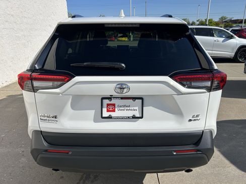 Certified 2025 Toyota RAV4 LE AWD/4WD image 6