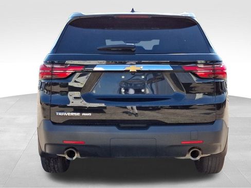 Used 2023 Chevrolet Traverse LS w/ Safety Package AWD/4WD image 4