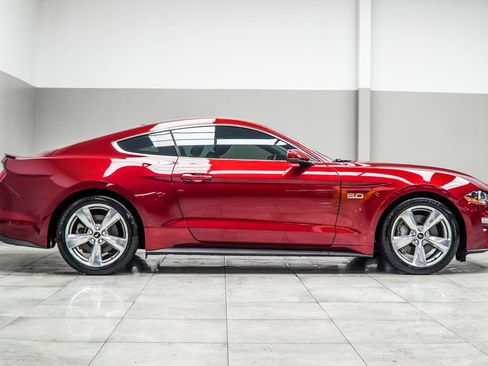 Used 2018 Ford Mustang GT Premium w/ Carbon Sport Interior Package RWD image 8