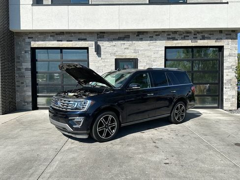 Used 2021 Ford Expedition Limited AWD/4WD image 25