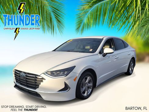 Used 2020 Hyundai Sonata SE image 2