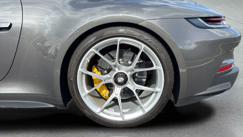 Used 2022 Porsche 911 GT3 RWD image 16