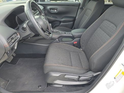 Used 2025 Honda HR-V Sport image 27