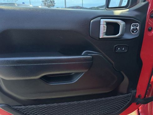 Used 2024 Jeep Wrangler Unlimited Sport image 14