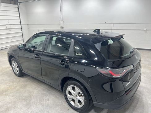 Used 2025 Honda HR-V LX image 5