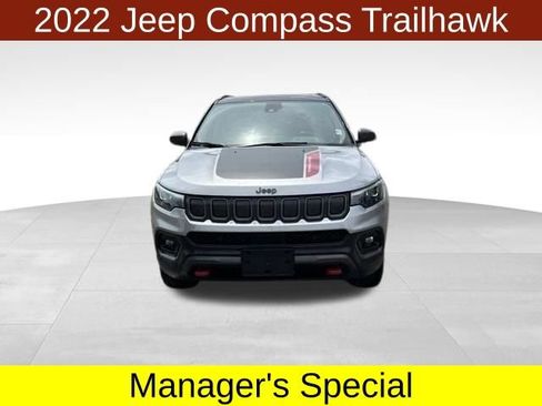 Used 2022 Jeep Compass Trailhawk w/ Trailhawk Elite Group AWD/4WD image 2