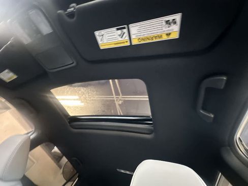 Used 2025 Honda Passport EX-L image 17