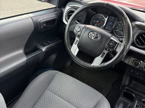 Certified 2021 Toyota Tacoma SR5 w/ Technology Package AWD/4WD image 9