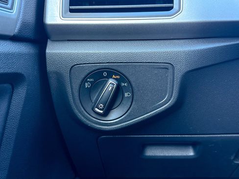 Used 2019 Volkswagen Atlas SE image 41