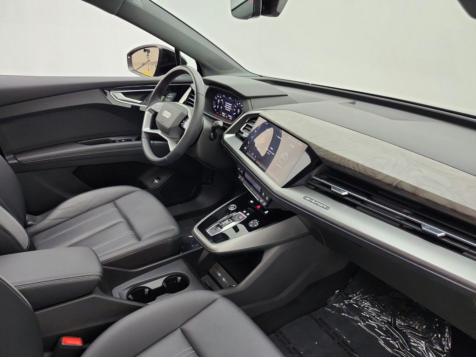 Used 2023 Audi Q4 e-tron Premium w/ Convenience Package AWD/4WD image 30